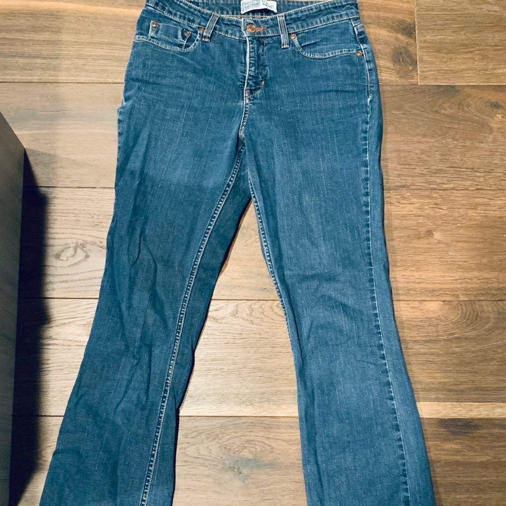 Levis Boot Cut At Waist. Size 4 Long